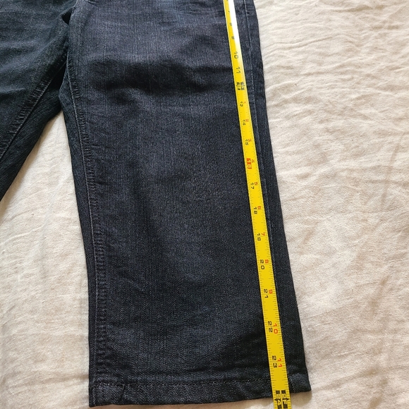 Seductions Women's Black Denim Casual Summer Skinny Capris Jeans - Picture 11 of 12